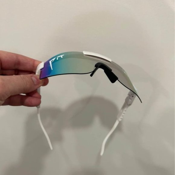 Miami nights polarized sunglasses. New!! Reflective colour. Padded nose. - Picture 10 of 10